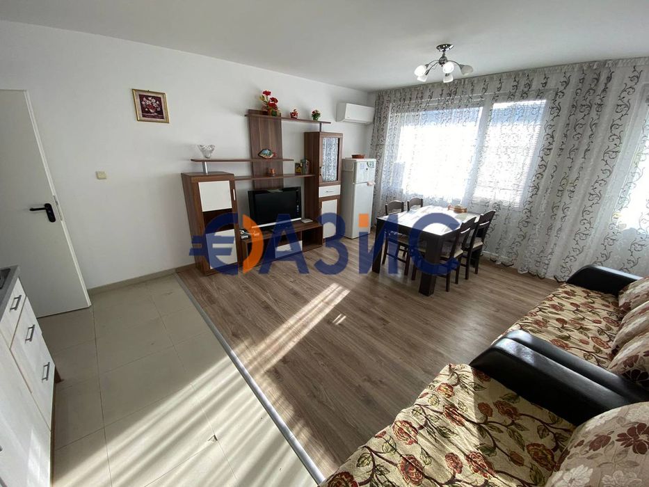 Продава се Двустаен апартамент в Свети Влас - 70 кв.м за 722 €/кв.м - Снимка #9