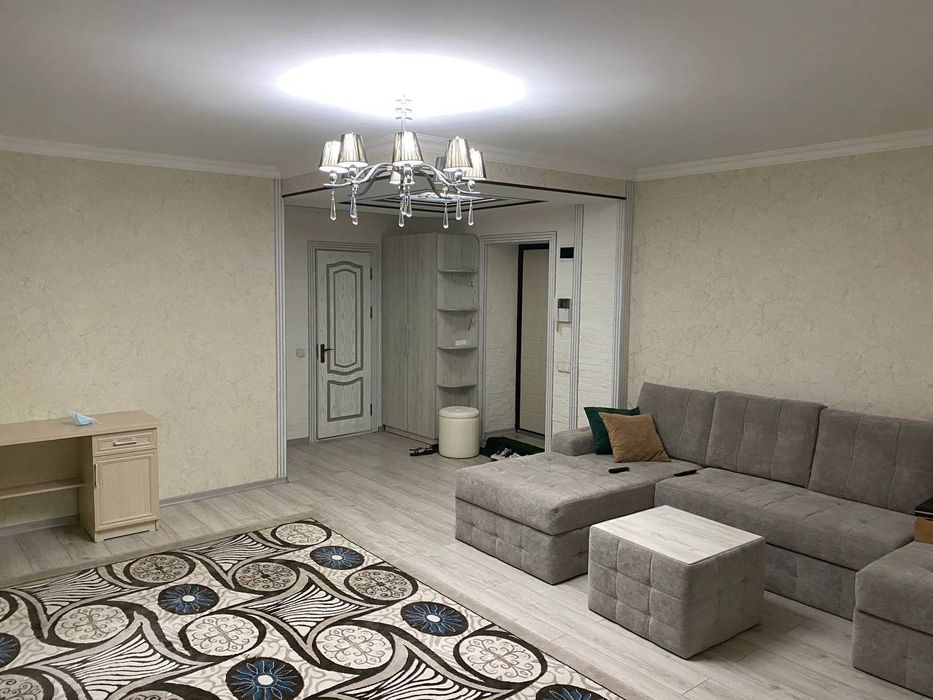 3 ком. Квартира на Ц-1, 75 м2. Ор-р: кафе Бибигон