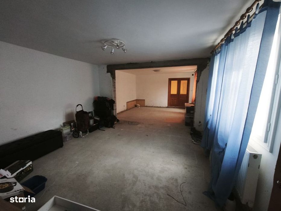Casa individuala, 2400 mp teren, Milisauti, Radauti