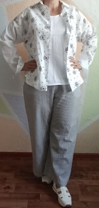 Летний брючный костюм