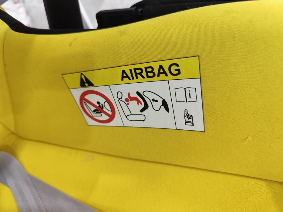 Продам коляску и автолюльку