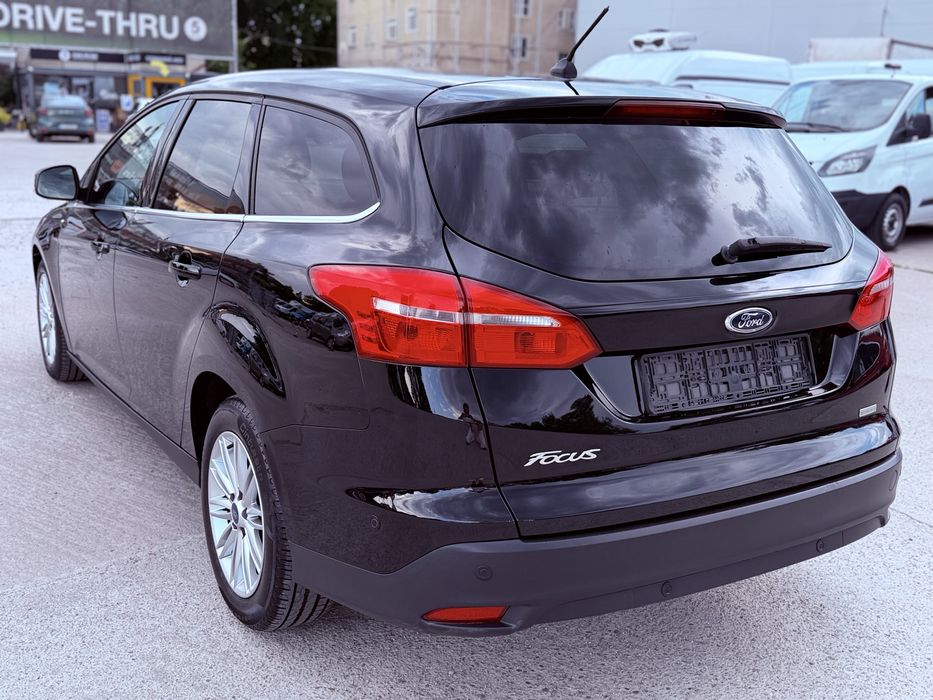 FORD Focus 2018 — imagine 5