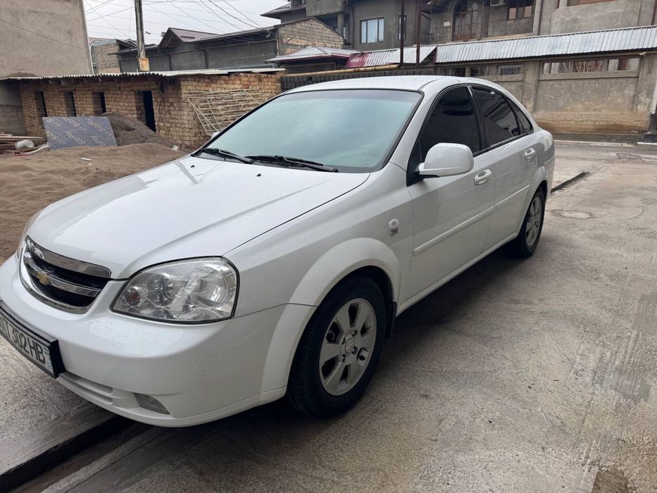 Lacetti arenda ideal