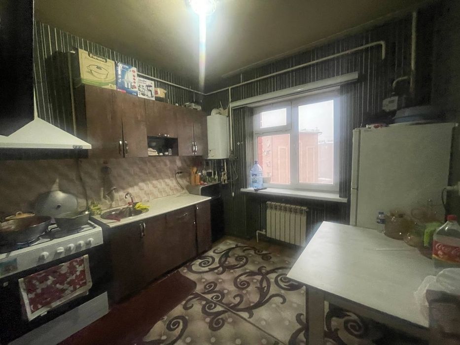 Sergeli 8 hudud uy sotiladi