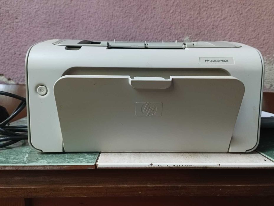 Лазерен принтер HP LaserJet P1005 – черно-бял