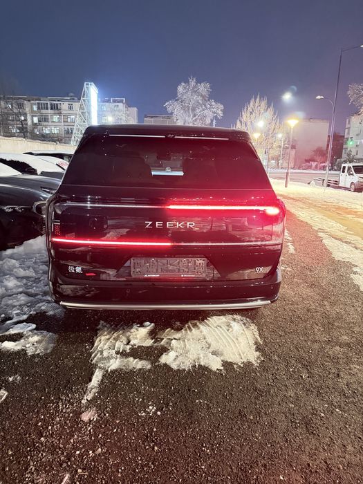 Zeekr 9 X Hyper.  Natariuska Tayyor