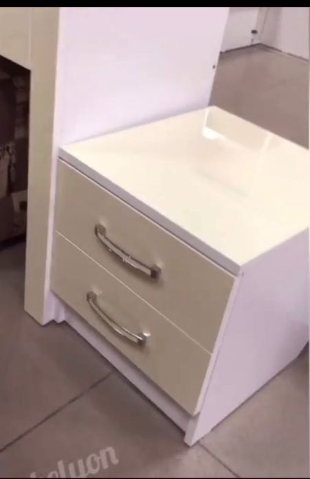 Продам спальный гарнитур