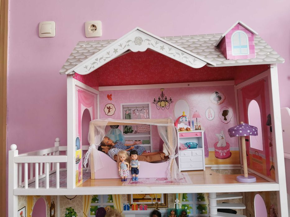 Детска къща за кукли