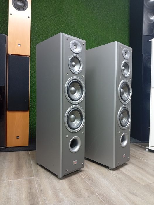 Тонколони JBL Northridge E-80 Silver