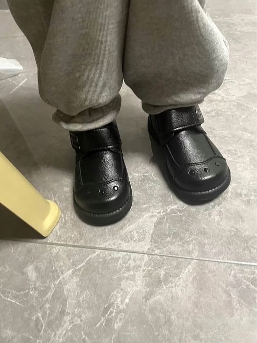 Продам туфли на мальчика