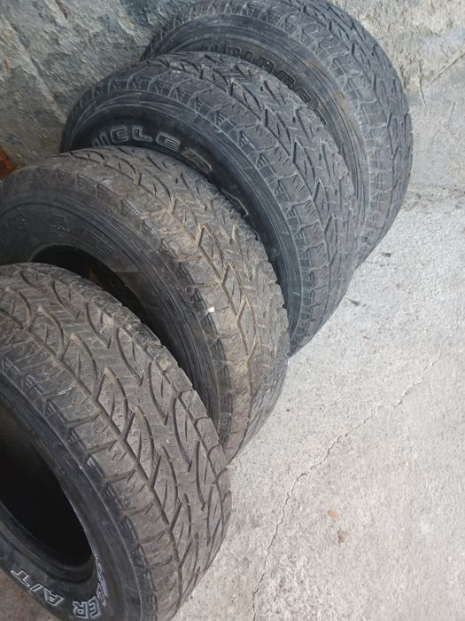 Гуми 265/70/16 без лепенки и фитили