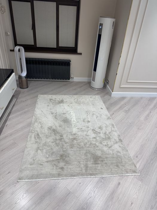 Туркия асл гилам сотилади | 1.6 м × 2.3 м | Идеал ҳолатда