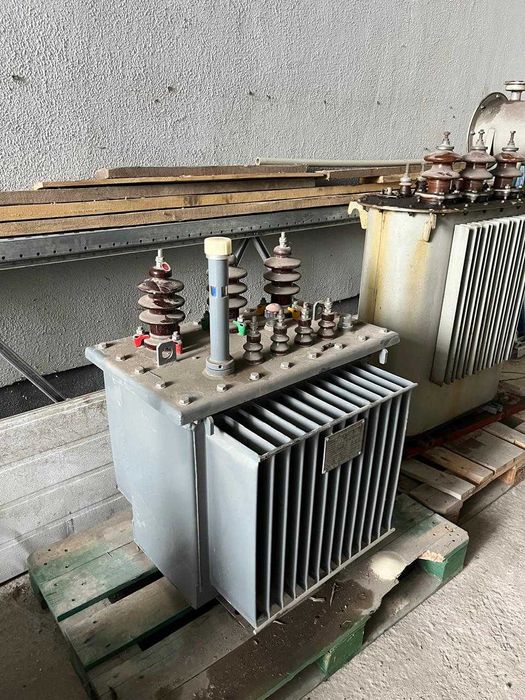 Трансформатор трехфазный