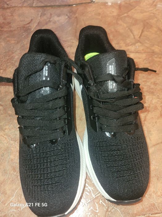 СРОЧНОПродам кроссовки Nike Pegasus