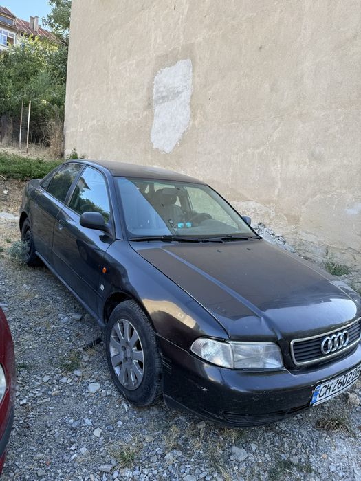 За РЕМОНТ/ЧАСТИ Audi A4–1.6 бензин + газов инжекцион Цена: 1250 лв.