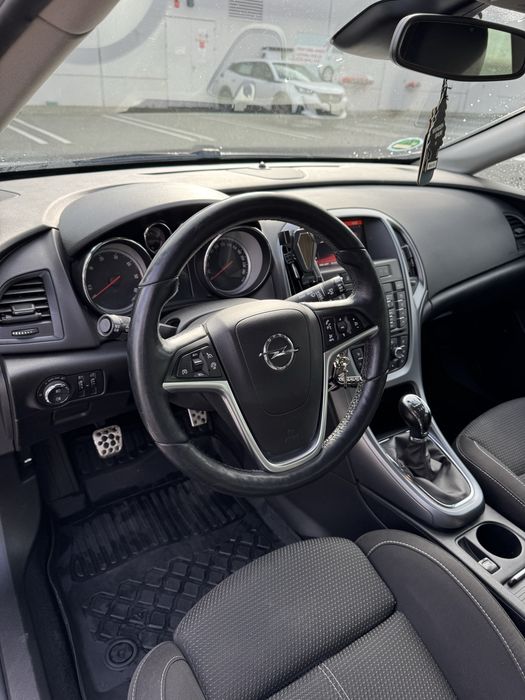 Opel Astra J 2016