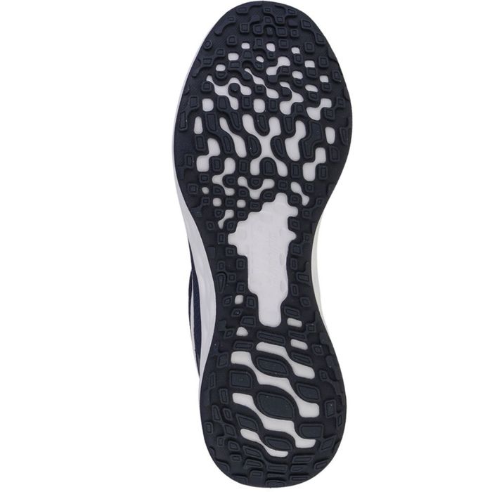 Кроссовки Nike revolution