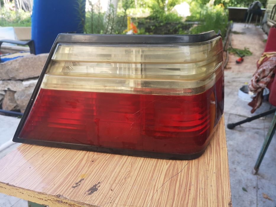 Фара на мерседес 124