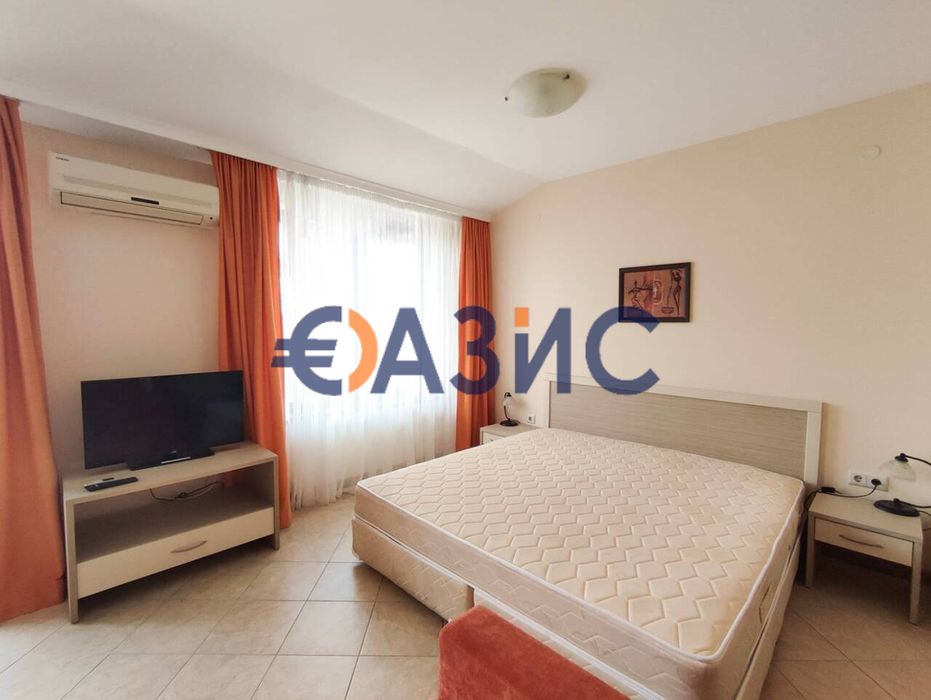 Напълно обзаведено студио в комплекс „Роял Сън“, Слънчев бряг, 56.82