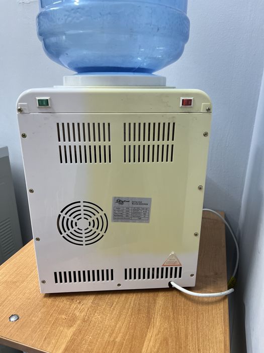 Диспенсер для воды