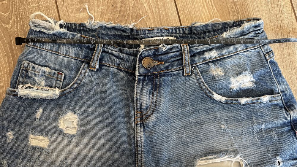 Къси дънки – отлично състояние