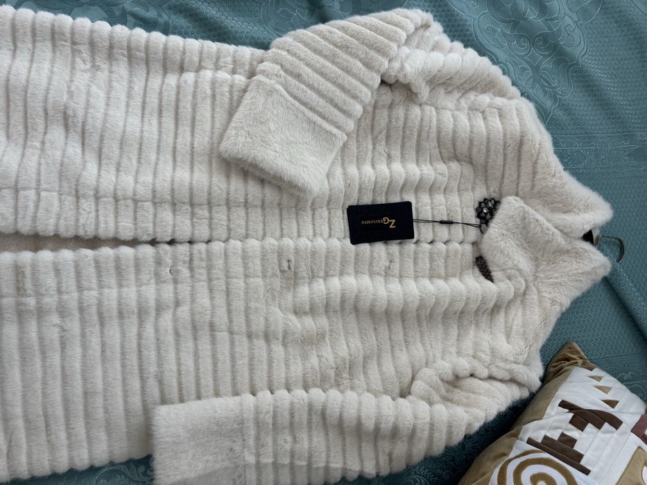 Состояние новый шуба длинные