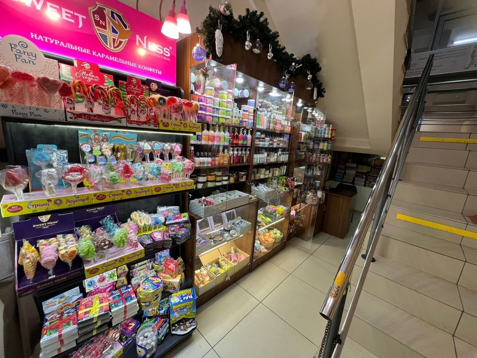 Продам отдел косметики, с связи с переездом.