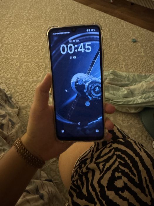 Продаю Редми телефон