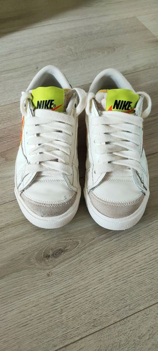 Adidași Nike mărimea 37,5