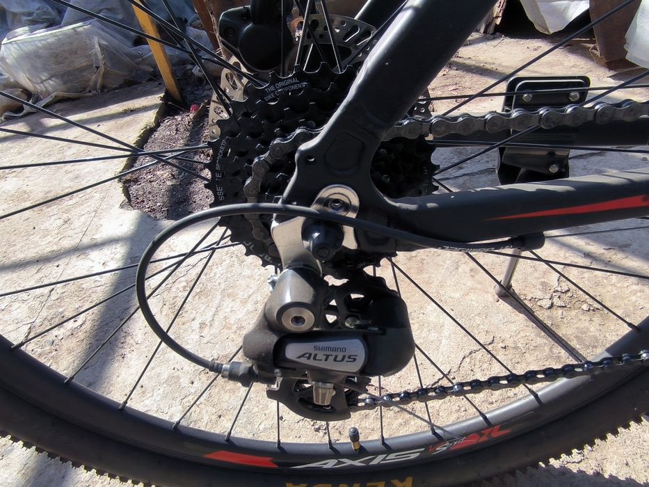 Велосипед универсальный , полный фарш .