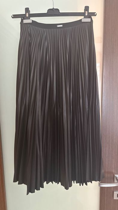 Дамска пола Guess