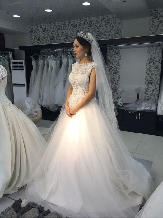 Свадебное платье