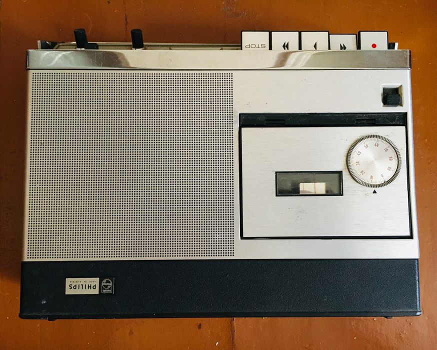 Магнитафон  Philips