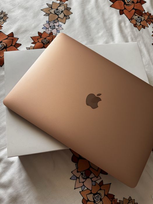 NEGOCIABIL MacBook Air 13” Retina 2019 RoseGold