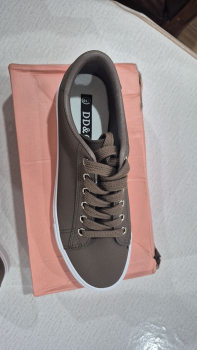 "Кроссовки" в шоколаде