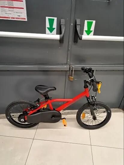 16 rosu - (SecondHand) Decathlon