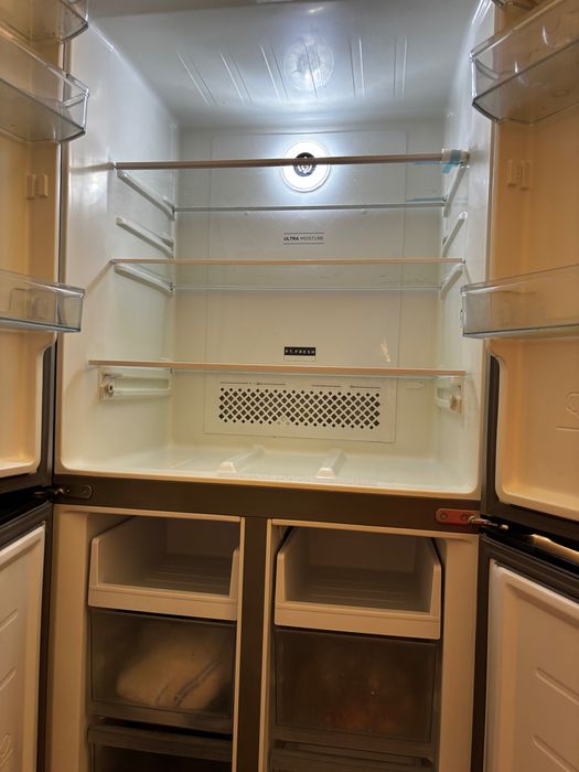 Продам новый холодильник side by side