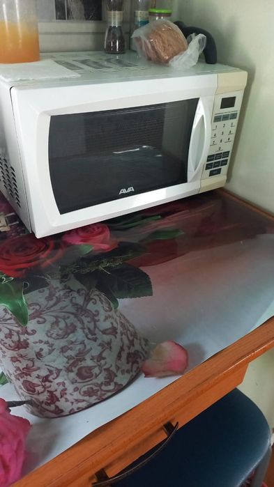 Продам микроволновую печь