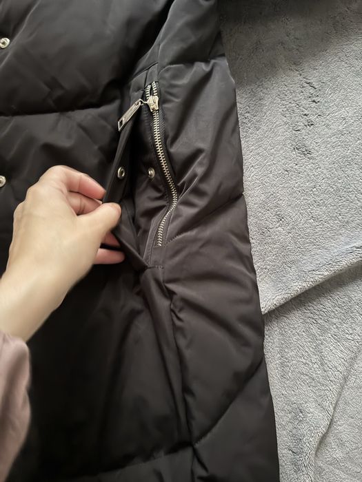 Продам пуховик длиный срочно 14000