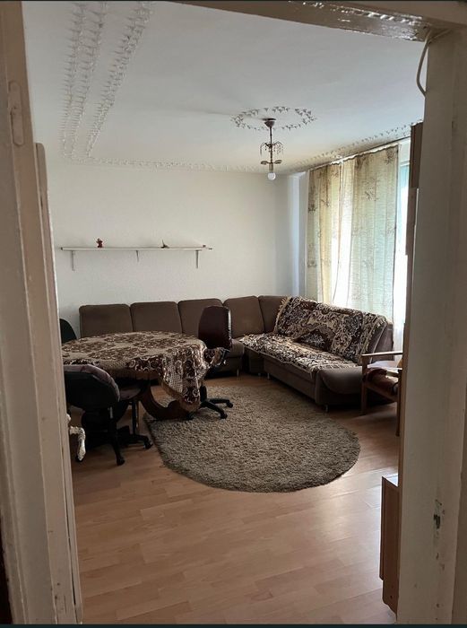 Închiriez apartament cu 3 camere Luduș cartierul Arizona