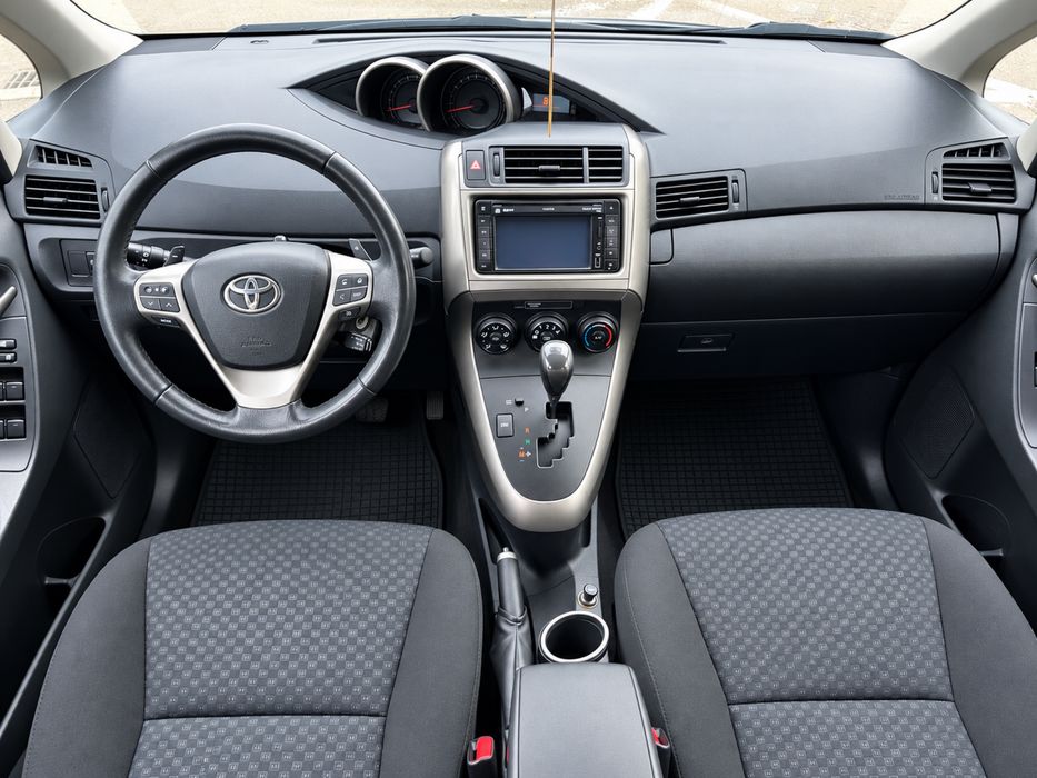 TOYOTA Verso 2011 — imagine 5