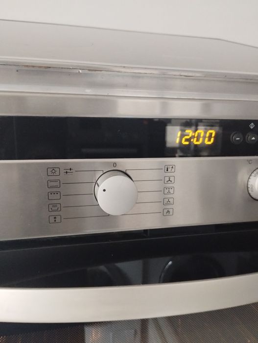 Фурна с плот MIELE H4312EP