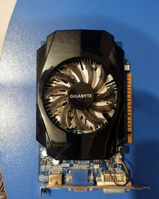 Видеокарта GT 730