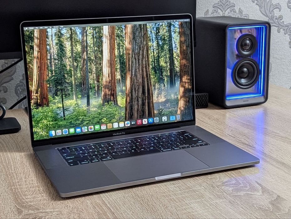 Apple Macbook Pro 16" 16/512GB Touchbar