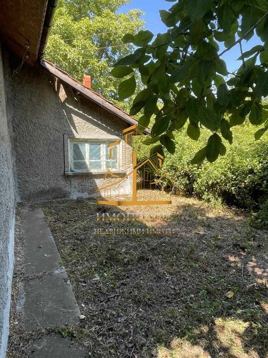 Продава се Къща в с. Ветрен, Област Силистра - 100 кв.м за 212 €/кв.м - Снимка #2