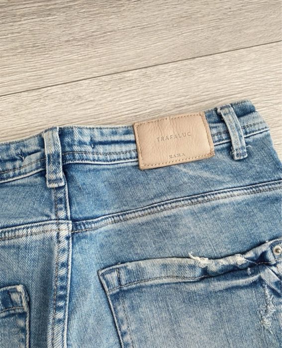 Blugi zara marime 36 talie inalta