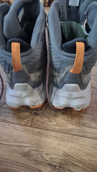 Продавам мъжки спортни обувки Hoka One One Anacapa Mid Gore-Tex