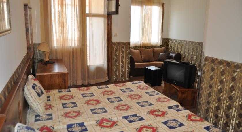 Хотел Троя-гр. Свети Влас-Продавам