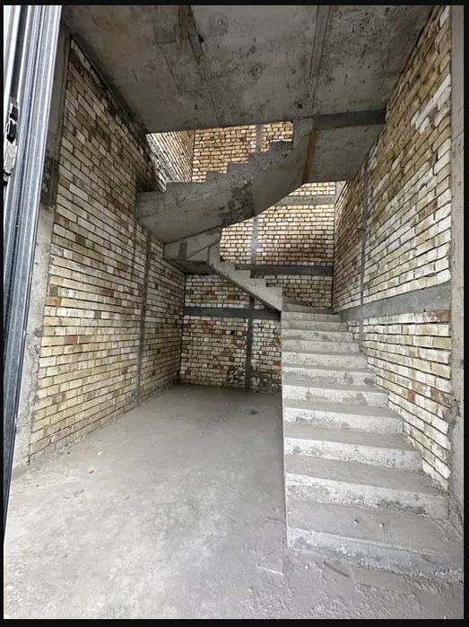 Каробка 1021кв..