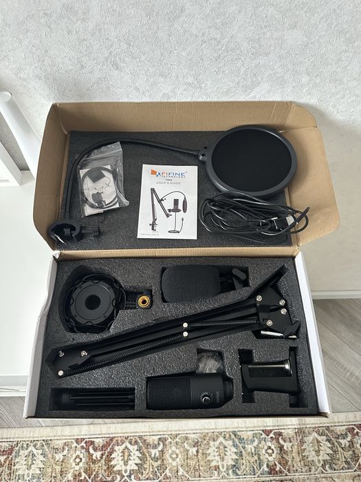 Микрофон Fifine T669 черный